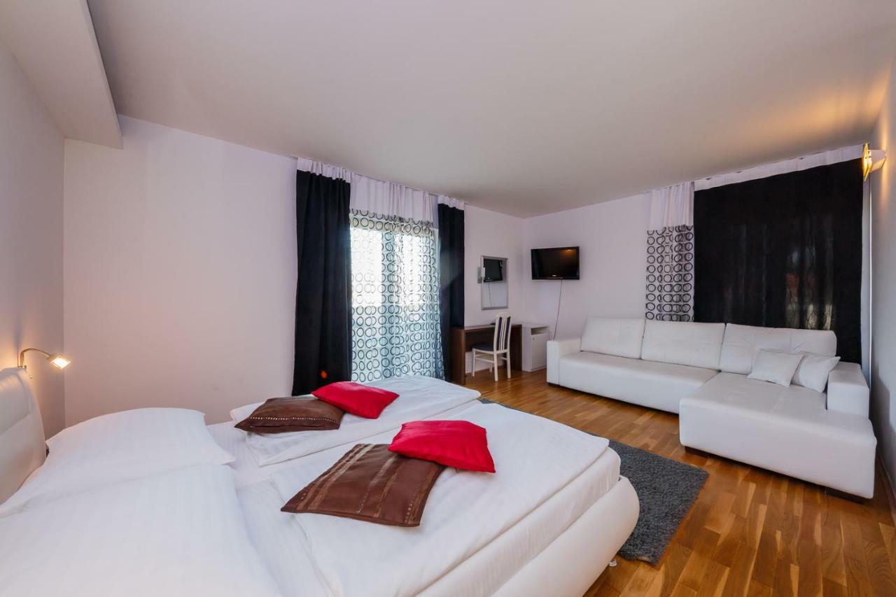 Villa Sveti Kriz Trogir Eksteriør billede